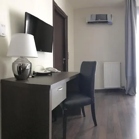 Luxury Hotel 3*
