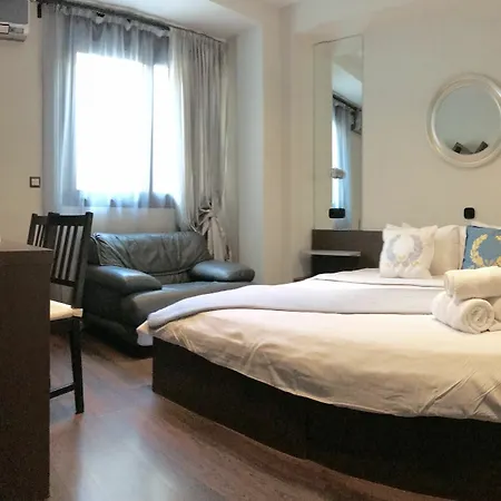 Luxury Hotel 3*